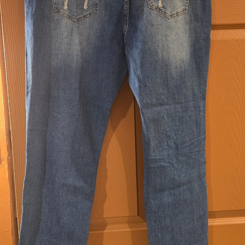 Embellished Jeans - Picture 3 of 3